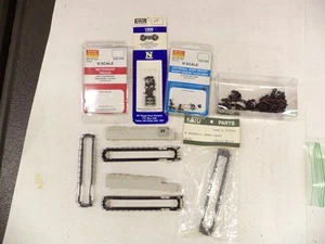 Atlas N-scale GP-40 body Shells(2) + various parts (bb) - Picture 1 of 2