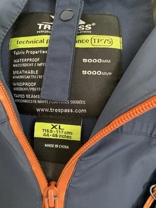 Trespass Outdoor Jacket - Picture 1 of 2