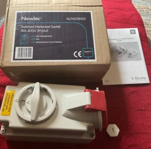 Bals Newlec - Switched Interlocked Socket - 16A 400V 3P +N+E - New in Box - Picture 1 of 9