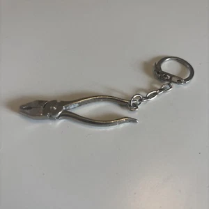 Vintage 2-5/8" Toy Pliers Keychain EUC Free Shipping - Picture 1 of 3