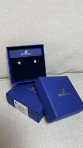 NEW with gift box SWAROVSKI Crystal INCENTIVE Stud Pierced Earrings Rose 5225982 - Picture 1 of 7