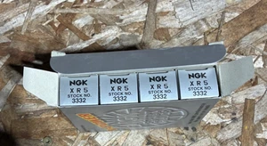 Set of 4 Genuine NGK 3332 XR5 V-Power Spark Plugs - Picture 1 of 2