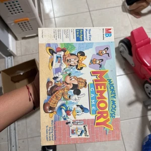 Vintage Disney Mickey Mouse Memory-Spiel Milton Bradley Alter 3-6 - Bild 1 von 2