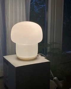 Ikea Tokabo Pilz Tischlampe Opalweiß - Bild 1 von 2