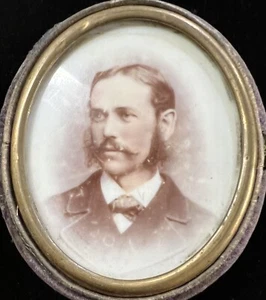 Antique Opalotype Photograph Milk Glass Handsome Young Man Cased Civil War Era - Picture 1 of 8