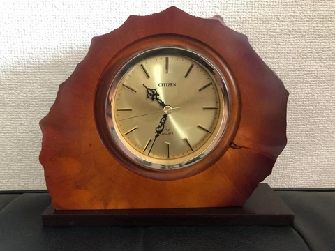 VINTAGE 1970s CITIZEN QUARTZ JAPAN Made of Maple Wood Tree ring Battery WORKS Cover