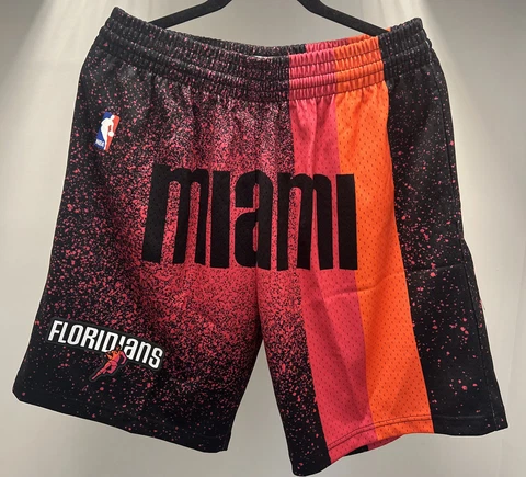 Miami Heat Floridians Mitchell & Ness NBA Swingman Men Large Shorts Gradient Cover