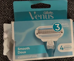 Gillette Venus Smooth 3 Blades 4 CARTRIDGES - Picture 1 of 1