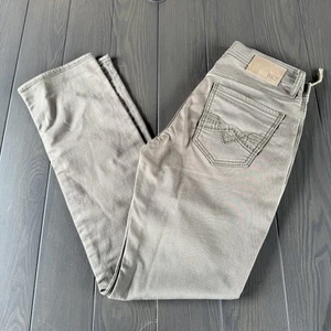 BKE Fibbia Jake Gamba Dritta Uomo 32x34 Lavaggio Chiaro Beige Premium Elasticizzato Denim - Foto 1 di 12