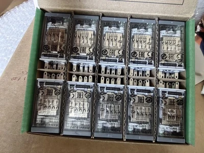 10pcs/box New For RXM4LB2P7 AC230V 3A 50/60HZ Relay - Image 1 of 4