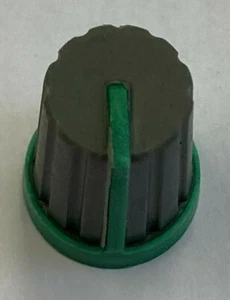 Rotary" Rubber Feel" Pointer Knob (for 6mm splined shaft) with GREEN Pointer - Picture 1 of 3