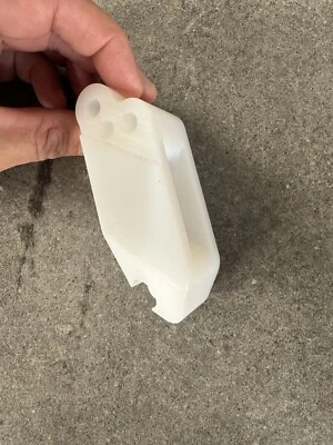 Yamaha 1983 YZ60 OEM Reproduction Chain Guide #4V0-22199-00 Foto 1 de 4