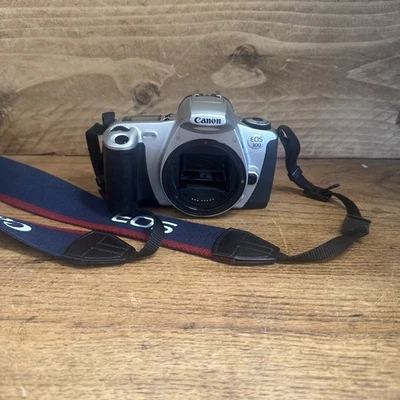 Canon EOS 300 35mm SLR Film Camera Body Only - Image 1 of 4