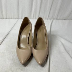 Michael Kors Women's Light Blush "Abbi Flex" Pumps - Size 8 - Picture 1 of 7