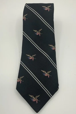 American Living Formal Rep 领带黑色 W 白色条纹和鹰 W 旗子 58x3.5 英寸 — 第 1/4 张图片