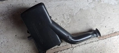 Sección caja filtro aire Porsche 924S 944. 94411001206 / 94411018602 superior Foto 1 de 4