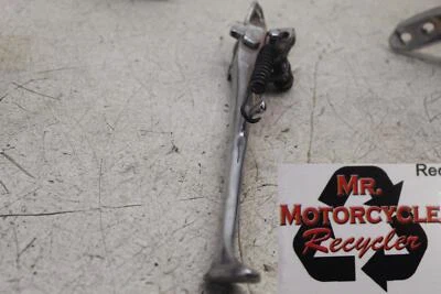 89 KAWASAKI NINJA ZX7 CROMO OEM SOPORTE LATERAL C2D Foto 1 de 4