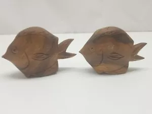 Vintage Wooden Hand Carved Tropical Fish SculptureSalt & Pepper Set MCM - Picture 1 of 4