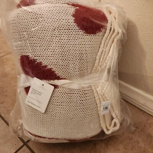 NEW Pottery Barn Cozy Heart Jacquard Knit Throw Blanket RED white Valentine - Picture 1 of 7