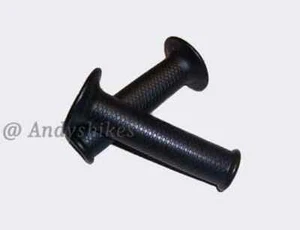 Genuine Aprilia Handlebar Grips RS50, RS125, RS250, AF1, Tuono - Black Pair - Picture 1 of 1