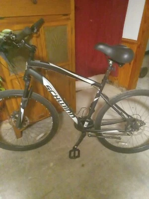 Schwinn S5712WMDS 700C Glenwood Mens Hybrid Bike - Black - Image 1 of 4