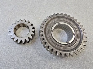VERY NICE USED ORIGINAL PORSCHE 911 915 TRANSMISSION HX 18:33 GEARSET 9/76 - Picture 1 of 6