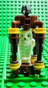 LEGO Hedwig Harry Potter White Owl w/ Rippled Chest Feathers & Owl Cage EUC - Picture 1 of 4