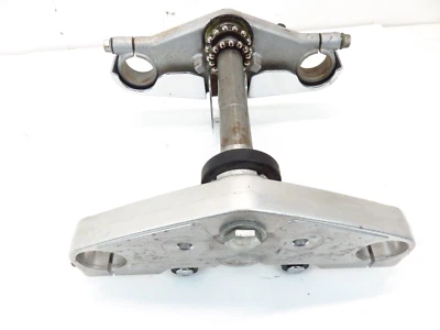 Suzuki GZ250 2000 triple árbol abrazadera horquilla dirección delantera inferior superior Foto 1 de 4