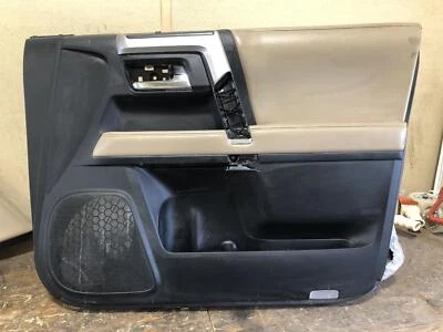 2015 TOYOTA 4 RUNNER RIGHT FRONT PASSENGER DOOR TRIM PANEL; SR5; POWER - Imagem 1 de 4