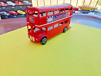 BUS LONDONNIEN LIGNE 30 CORGI  ECH:1/64 ? - Photo 1/4