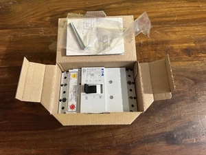 Eaton NZMB1-A125 circuit breaker - Picture 1 of 4