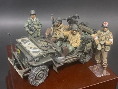 1/35 WWII US Infantry Jeep Crew Medic Unpainted Military Resin Figure Hobby Toys - Image 1 of 2