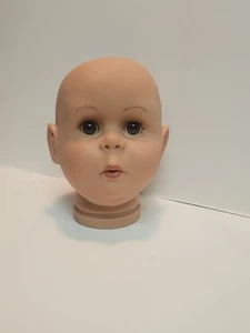 Pat Secrist Puppenkopf 1989 braune Augen - Bild 1 von 10