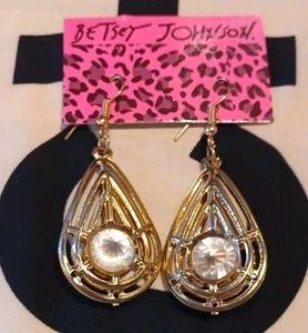 Beautiful Betsey Johson Gold Toned Tear Drop Clear Crystal Open Framed Earrings - Picture 1 of 8
