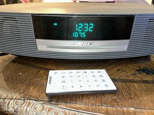 Bose Wave Music System AM/FM CD Player Clock Radio Remote AWRCC1 Great Condition - Picture 1 of 9