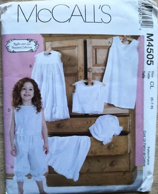 COMPLETE UNDERWEAR SET for a YOUNG GIRL - Image 1 of 3