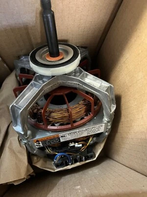 Motor de accionamiento de secadora de centro de lavandería GE WE17X22214 FABRICANTE DE EQUIPOS ORIGINALES Foto 1 de 2