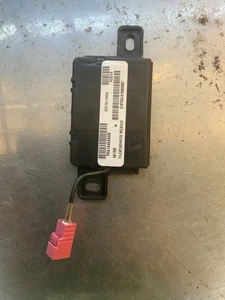 Dodge Ram 1500 2500 3500 2013-2020 módulo receptor de entrada sin llave P68144668AB fabricante original - Imagen 1 de 3