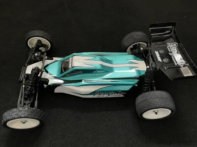 X-ray Xb2 21 22 Xray DART Bodyshell lexan by Penguin New Shape 2021 XRAY Carpet - Image 1 of 4