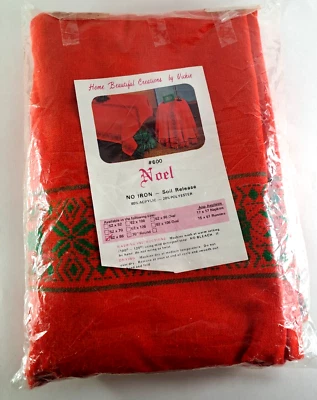 Woven Knit Christmas Tablecloth Noel Red Green Floral Acrylic Polyester 62x86 - Image 1 of 4