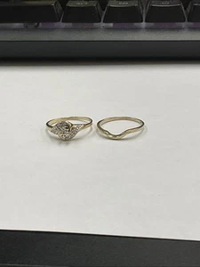 Juego de anillos de oro amarillo de 10k talla 7,75 220152 - Imagen 1 de 7