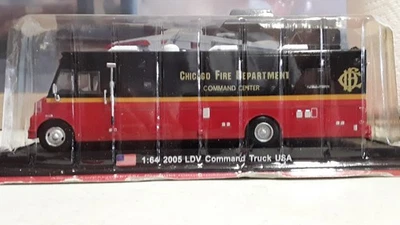 AMER.COM 1:64 Scale 2005 LDV Chicago Fire Dept Command Center Truck USA (FD-176 - Image 1 of 4