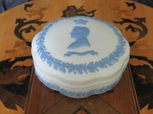 Rare Wedgwood Queensware HRM King Edward VIII Coronation Commemorative Box 1937 - Picture 1 of 12