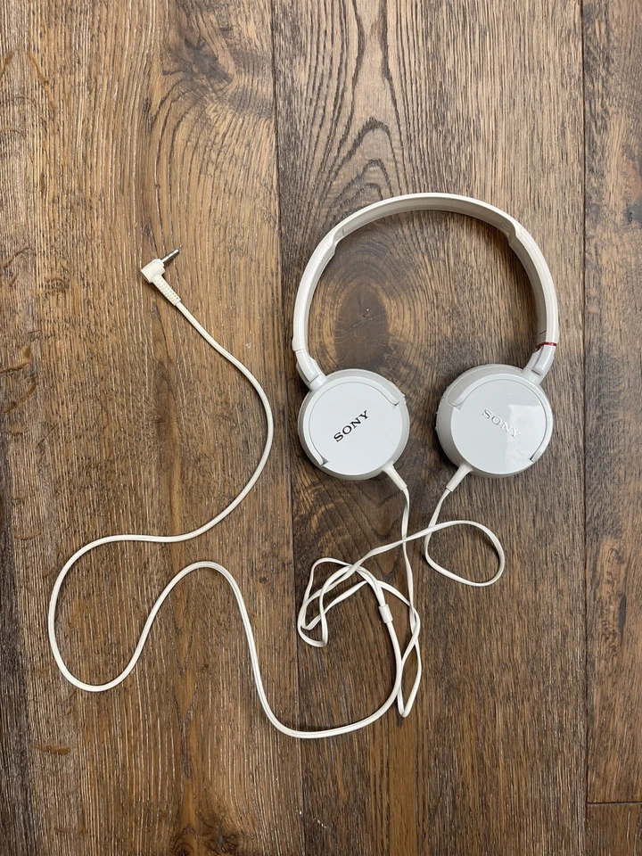 Auriculares estéreo SONY MDR-ZX100 blancos serie ZX modelo usados probados sobre la oreja Foto 1 de 4