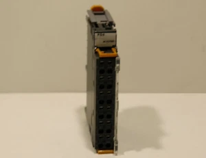 Omron GRT1-PD8 I/O Power Feed Unit - Picture 1 of 2