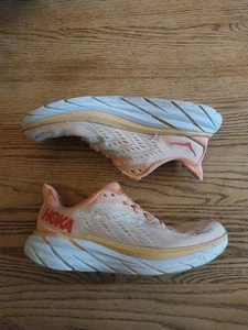 Hoka One One Clifton 8 Womens Sz 8B Cantelope Wear On Soles And Interior - Picture 1 of 8