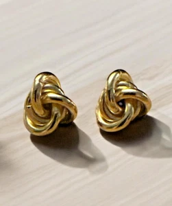 Sterling silver / 18K gold plated knot design studs. - Picture 1 of 3