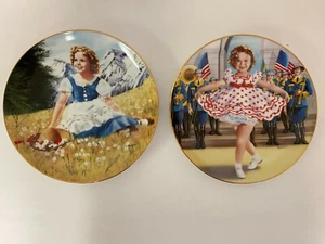 Set 2 Shirley Temple Plates, Standup and Cheer and Heidi Porcelain 23kt Gold Rim - Picture 1 of 5