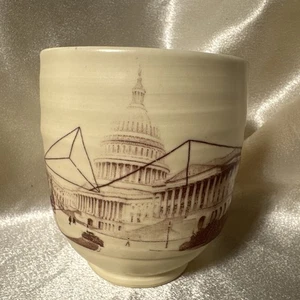 Hollow Work Studio Keramik DC Kate Hardy National Capital Kaffeetasse Becher - Bild 1 von 12