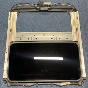 2004 Cadillac Escalade Sunroof Glass Power Track OEM Complete Bolt-On - Picture 1 of 19
